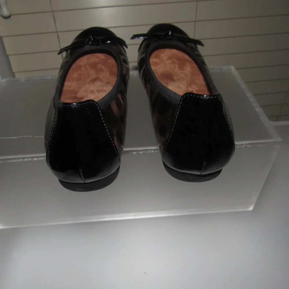 Vionic Amorie Leopard Patent Ballet Flats | Orthotic Support Size 6